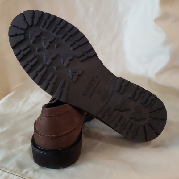 Vinny\'s Le Club Snaffle Bit Loafer Brown Nubuck Lightweight Lug Outsoles Size 10